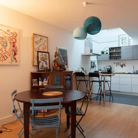 Apartment Charming Authentic With Garden Paris